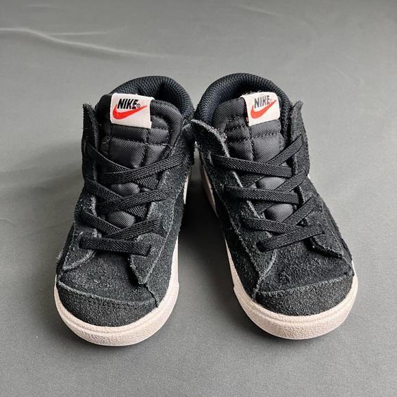 Nike Other - Nike TODDLER Size 7c Blazer
Mid '77 Suede Black White
DD1851-005